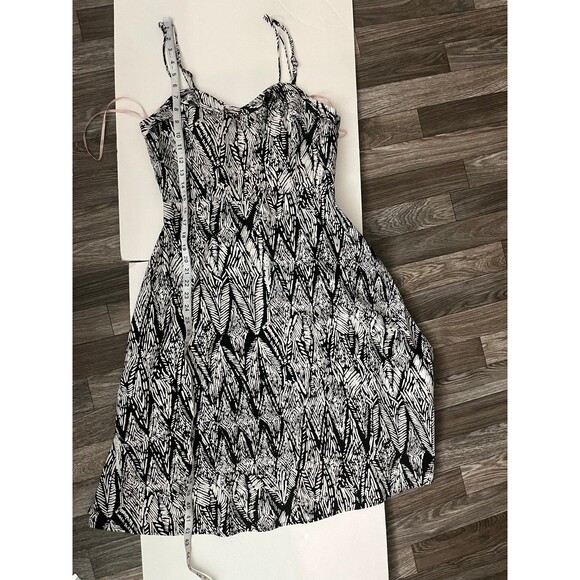 Forever 21 Women’s a line dress medium sleeveless Sweetheart Adjustable straps - Picture 8 of 12